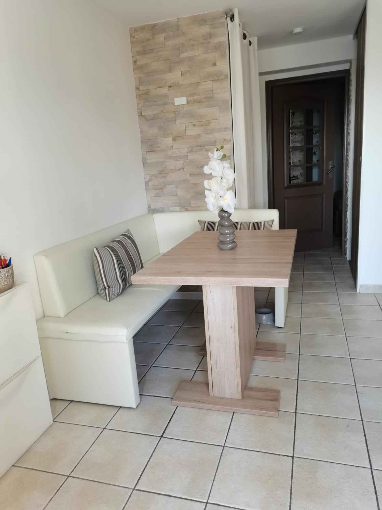 Charmant 2P Au Calme, Jardin, Piscine, Vue Panoramique Et Stationnement Villeneuve-Loubet Extérieur photo